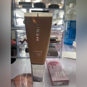 Merit- The Uniform. The Minimalist Tinted Mineral Sunscreen - 20